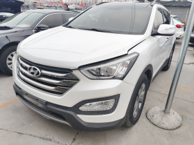 现代 胜达 2015款 2.0T 自动四驱智能型 7座