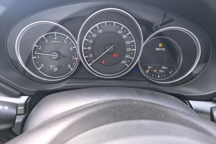 马自达CX-5 2024款 2.0L 自动两驱舒适型中控内饰7003