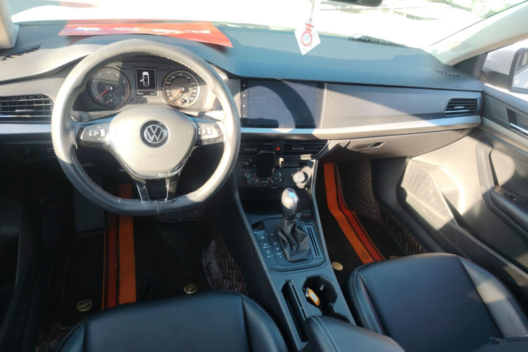 大众 朗逸 2022款 1.5L 自动风尚版中控内饰7002