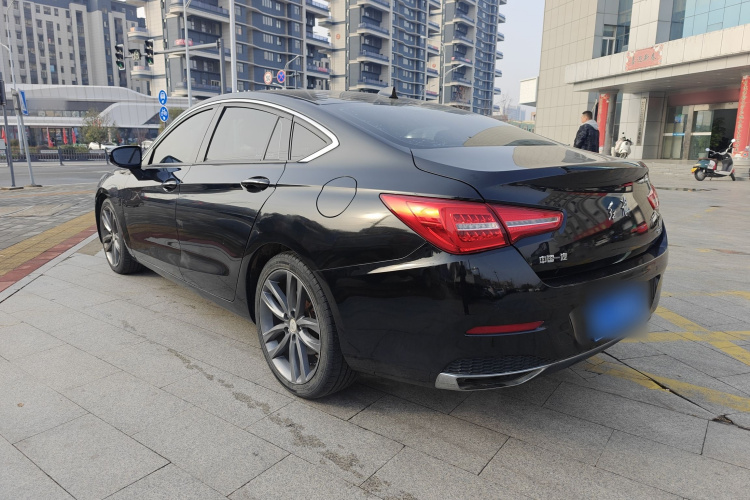 红旗H5 2018款 30TD 智联韵动版车身外观6005