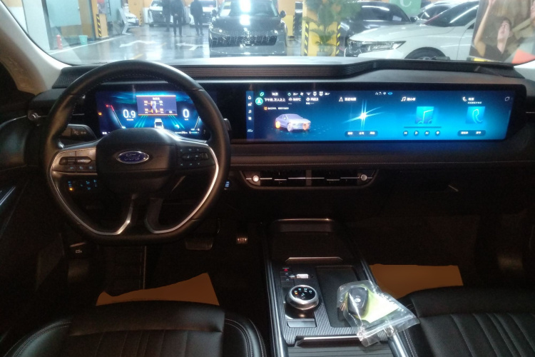 福特 蒙迪欧 2025款 2.0T EcoBoost 豪华型中控内饰12