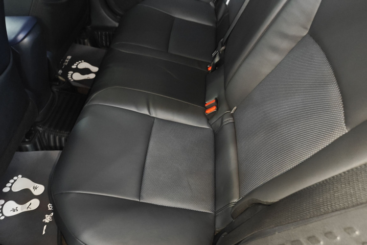 丰田C-HR 2021款 2.0L 豪华版中控内饰21