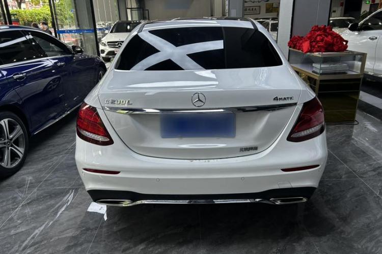 奔驰E级 2018款 改款 E 200 L 运动型 4MATIC车身外观6004