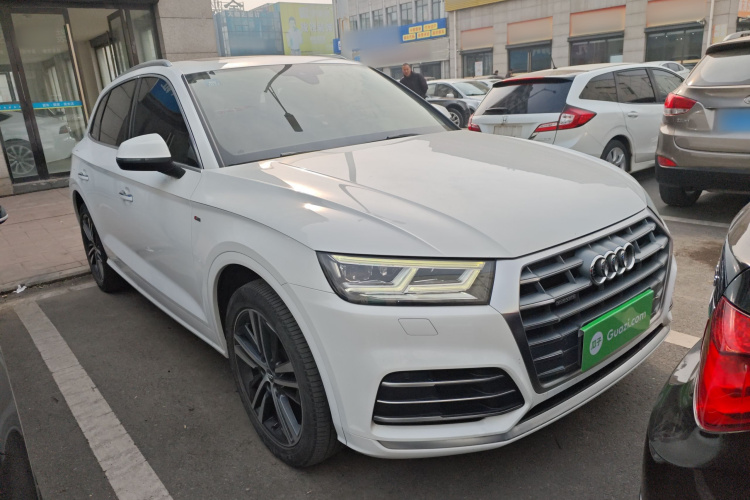 奥迪Q5L 2020款 改款 40 TFSI 荣享时尚型车身外观6002