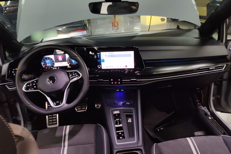 大众 高尔夫 2023款 改款 280TSI DSG R-Line中控内饰12