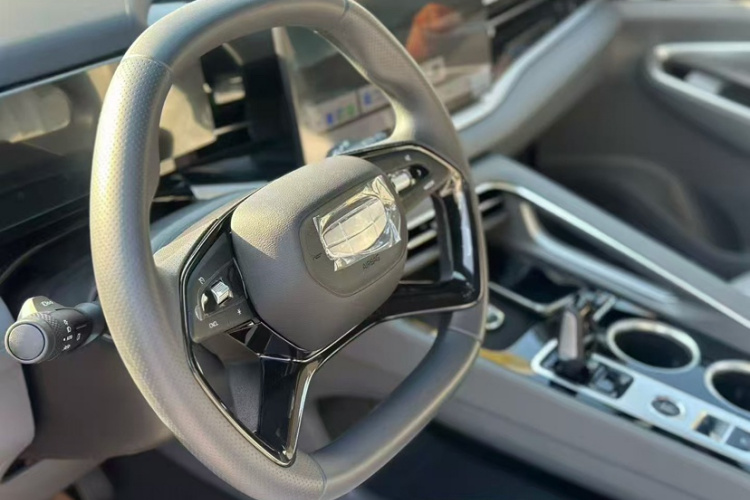 吉利汽车 博越 2026款 1.5TD 向往中控内饰7003