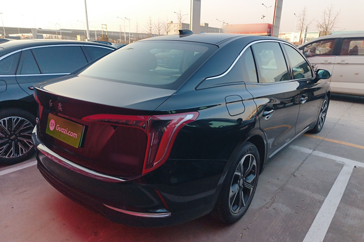 红旗E-QM5 2023款 改款 基础出行版车身外观7