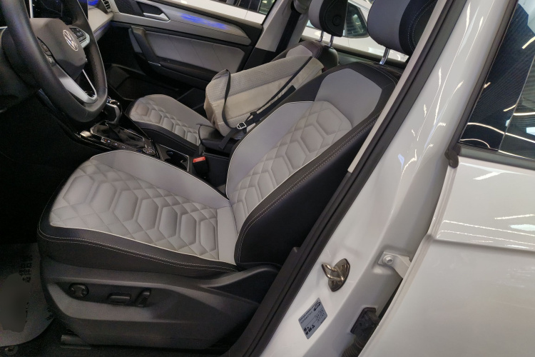 大众 探岳 2023款 改款 380TSI 四驱R-Line高能版局部细节19