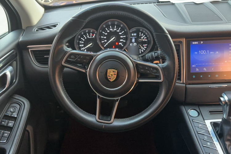 众泰SR9 2017款 2.0T 自动极致之路版局部细节13