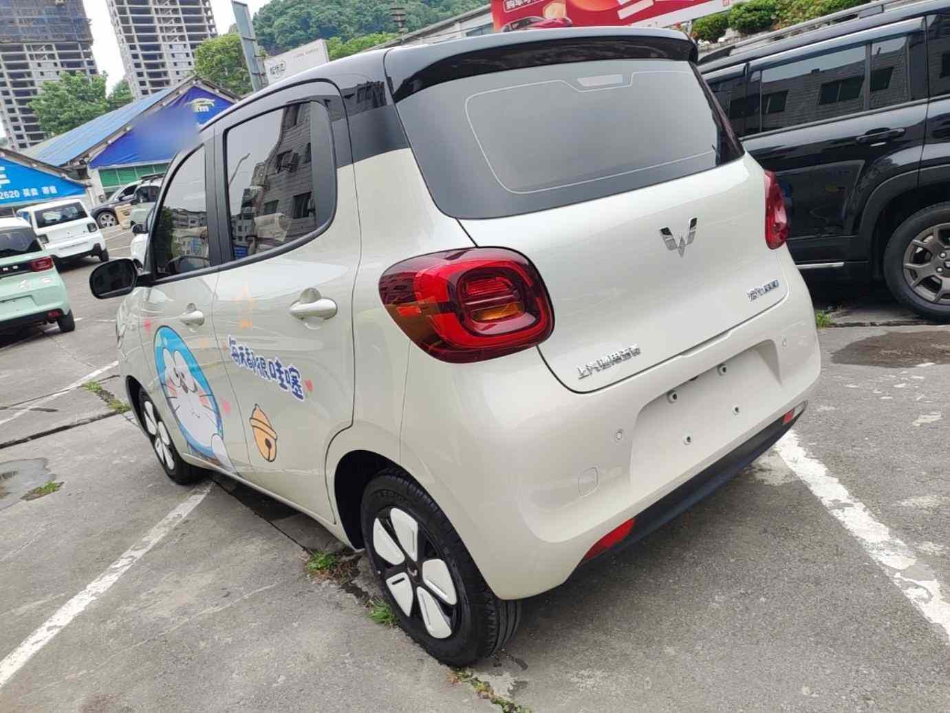 五菱汽车 宏光MINIEV 2025款 第四代 四门版 臻享+款(3)