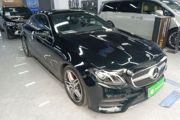 奔驰E级(进口) 2020款 E 260 轿跑车车身外观3