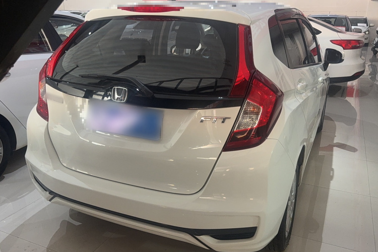 本田 飞度 2018款 1.5L CVT舒适天窗版车身外观6004