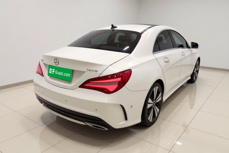 奔驰CLA 2019款 CLA 200 时尚型车身外观7