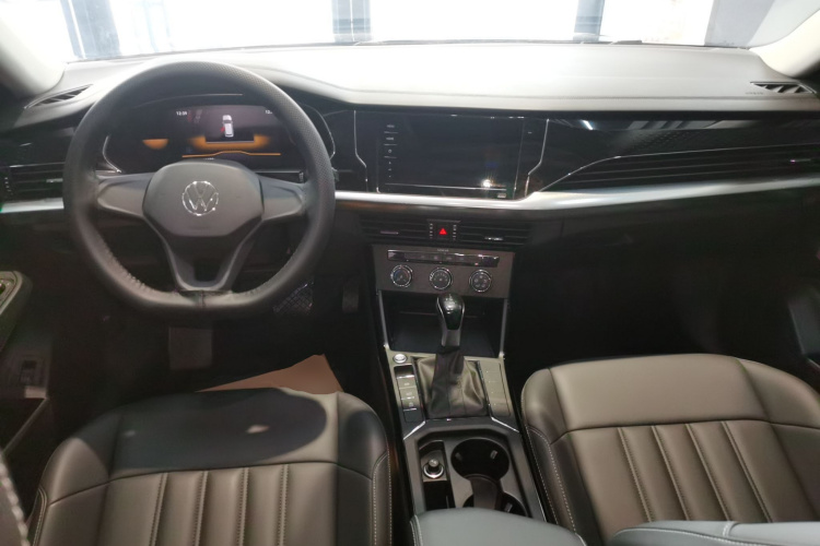 大众 帕萨特 2023款 改款 280TSI 商务版中控内饰7002