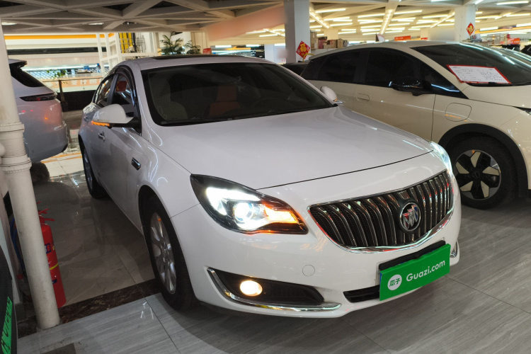 别克 君威 2015款 1.6T 精英技术型车身外观3