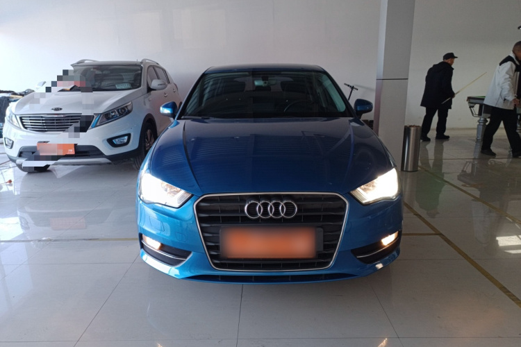 奥迪A3 2016款 Sportback 35 TFSI 进取型车身外观2