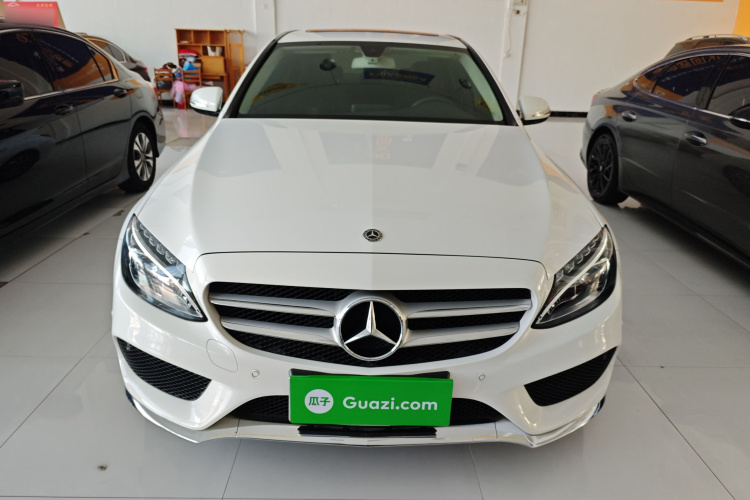 奔驰C级 2018款 C 180 L 时尚型运动版车身外观2