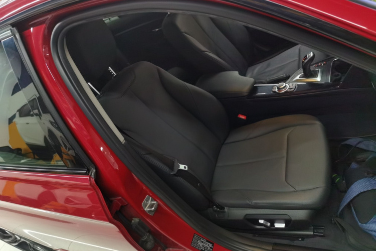 宝马3系 2017款 320Li M运动型局部细节41