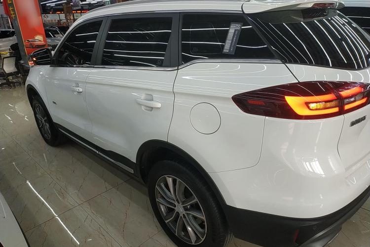 吉利汽车 博越 2020款 1.8TD DCT两驱智联型4G互联版车身外观4