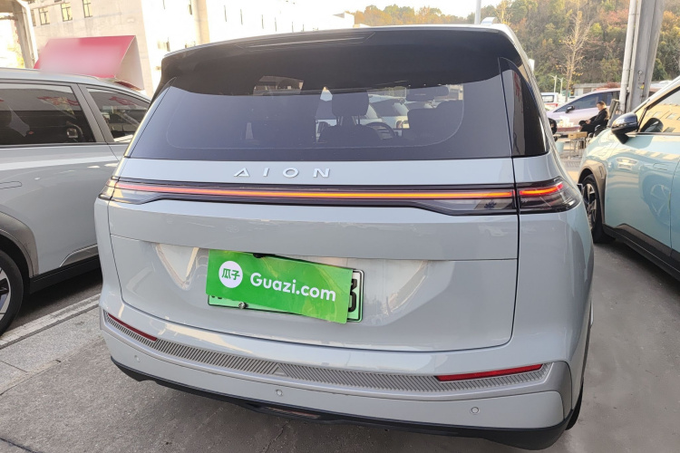 埃安 AION Y 2023款 Plus 510 智领版车身外观6