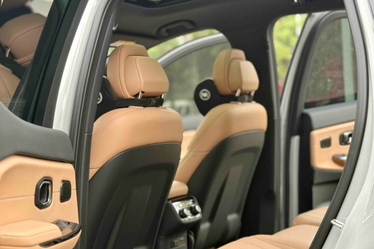 蔚来ES8 2020款 415KM 七座版中控内饰7007