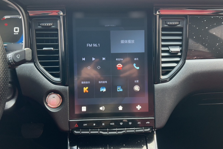 SWM斯威汽车 SWM斯威G05 2022款 PRO 1.5T DCT精英型 7座局部细节16