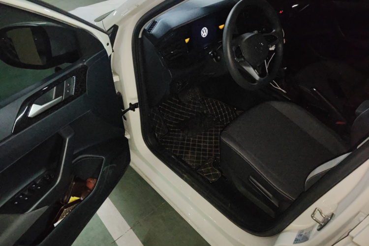 大众 朗逸 2023款 新锐 1.5L 自动新逸版中控内饰20