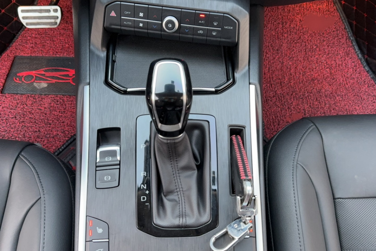 魏牌 VV7 2017款 2.0T 旗舰型局部细节18