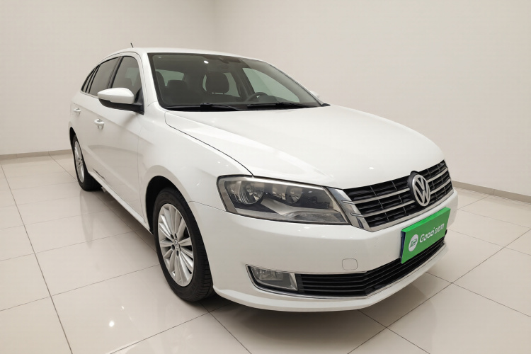 大众 朗行 2013款 1.6L 手动舒适型车身外观3