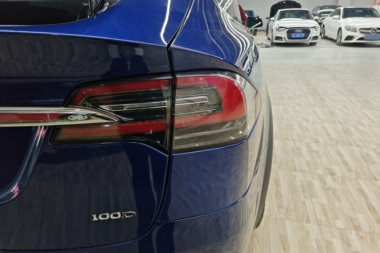 特斯拉 2017款 Model X 100D 长续航版车身外观6006