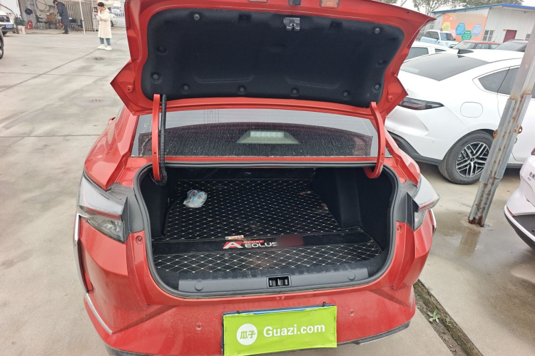 东风风神 奕炫 2020款 230T 自动炫酷版机舱底盘23