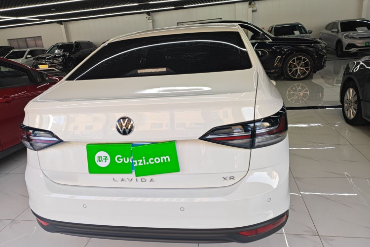 大众 朗逸 2025款 新锐 1.5L 出众新逸版车身外观6