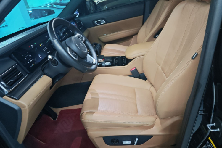 理想汽车 理想ONE 2020款 增程6座版中控内饰19