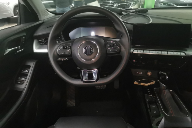 名爵 MG5 2023款 180DVVT CVT豪华版中控内饰13