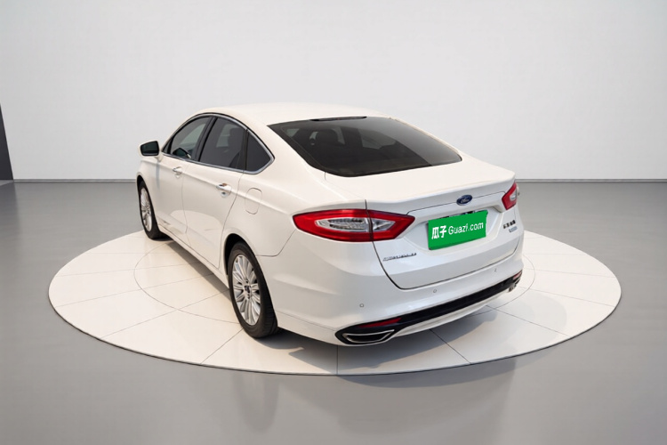 福特 蒙迪欧 2013款 2.0L GTDi200时尚型车身外观5