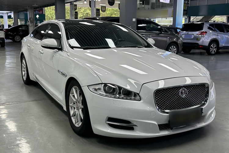 捷豹XJ 2015款  XJL 3.0 SC 两驱全景商务版车身外观6008