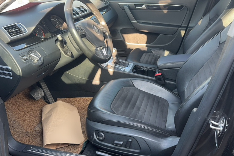 大众 迈腾 2015款 2.0TSI 豪华型局部细节19