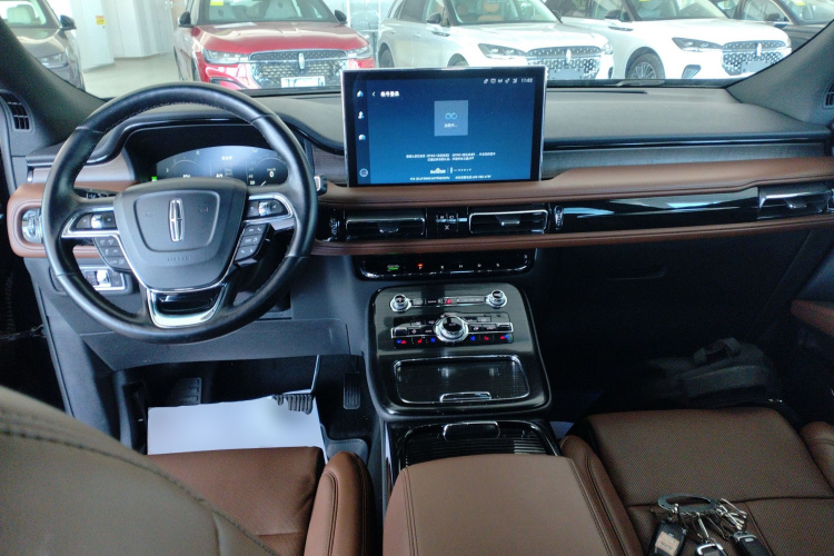 林肯 航海家 2021款 改款 2.7T 四驱尊耀版中控内饰12
