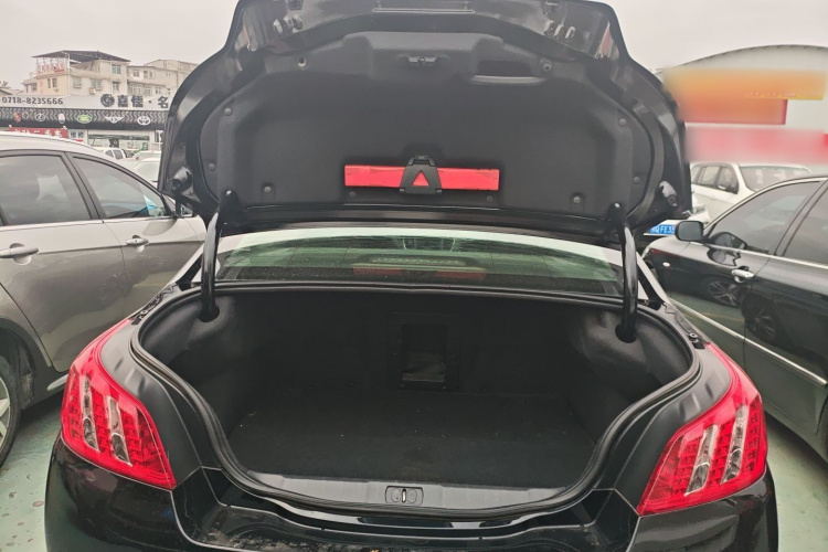 标致508 2013款 2.0L 两周年纪念 自动智享版局部细节23