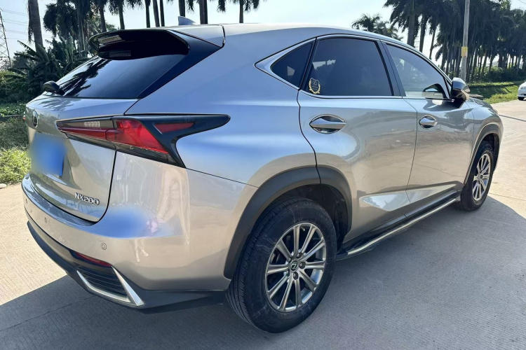 雷克萨斯NX 2020款 200 前驱 锋行版 国VI车身外观6009