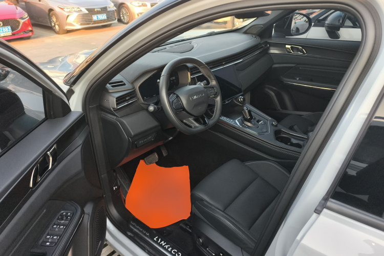 领克01 2023款 1.5TD EM-F PM中控内饰20