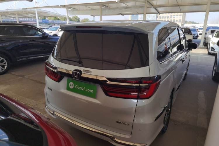 本田 艾力绅 2024款 2.0L e:HEV 豪华版车身外观7