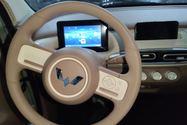 五菱汽车 宏光MINIEV 2025款 四门版 进阶款中控内饰12