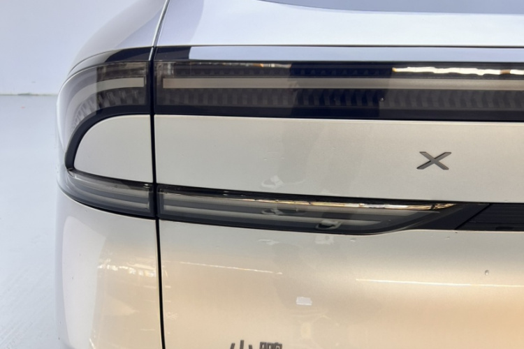 小鹏G7 2025款 702 超长续航 Max车身外观6008