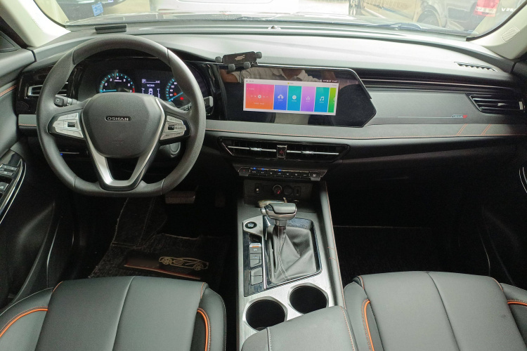 长安欧尚X7 PLUS 2022款 1.5T 蓝鲸版自动尊享型中控内饰12