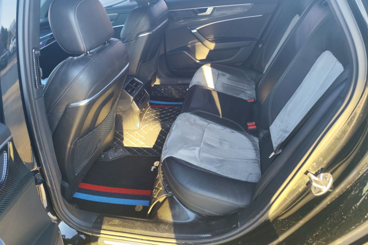 奥迪A6L 2019款 45 TFSI 臻选动感型中控内饰21