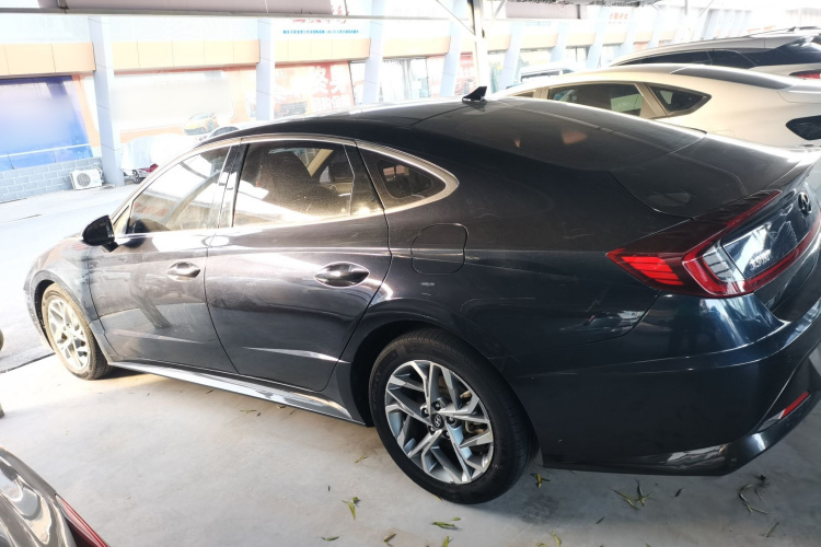 现代 索纳塔 2020款 270TGDi DCT GLS精英版车身外观4