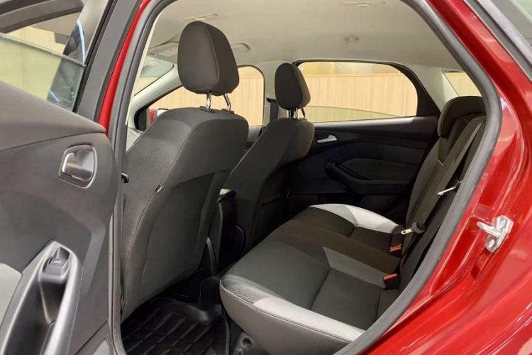福特 福克斯 2012款 两厢 1.6L 自动舒适型中控内饰7008