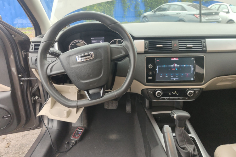 观致3 2014款 三厢 1.6L 自动致悦型中控内饰12