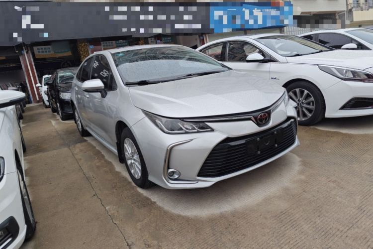 丰田 卡罗拉 2019款 1.2T S-CVT GL-i精英版车身外观6002